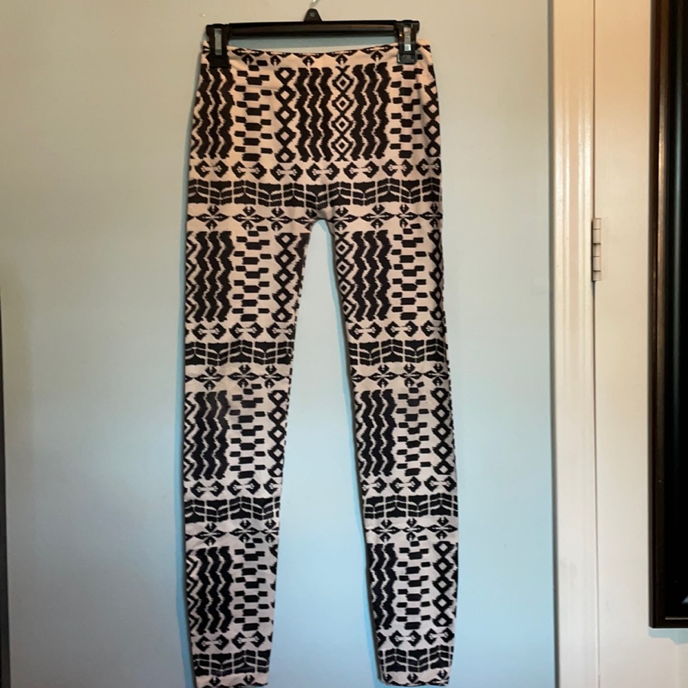 Geometric leggings
